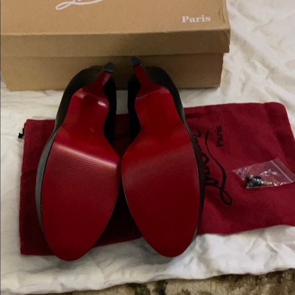 Never worn Christian Louboutin Bianca